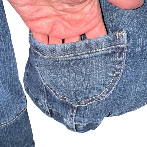 NWT J&J Originals Womens Denim Boho Artsy Retro Jacket Sunflower Fringe Detail M - Picture 11 of 11